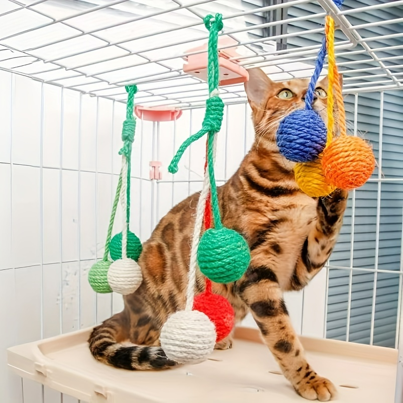 Rolling Sisal Cat Ball - Scratch & Chew Toy for Indoor Pets