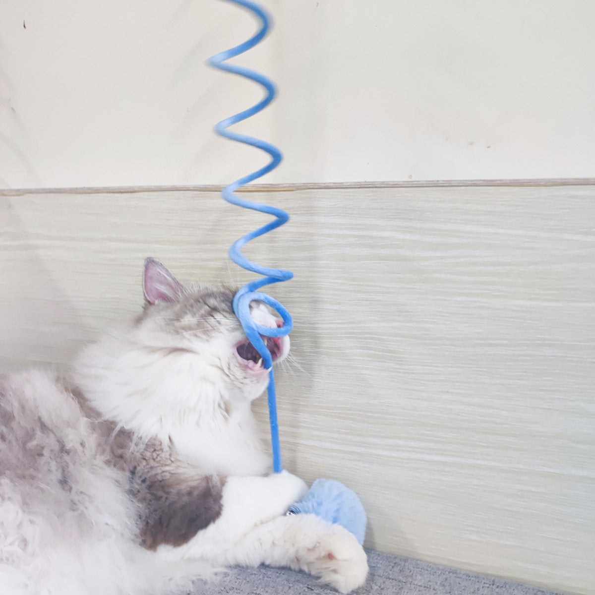Interactive Cat Spring Toy with Suction Cup – Rabbit Fur Ball & Bell for Indoor Play