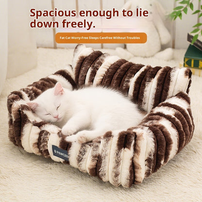 Large Plush Cat Sofa Bed – Soft Pet Couch for Cats & Small Pets