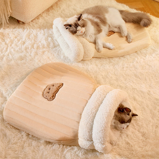 Cozy Cat Sleeping Bag with Warm Fleece & Bear Design – Soft Pet Nest Bed